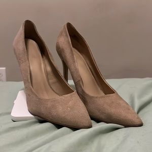Mix 6 Cream Heels